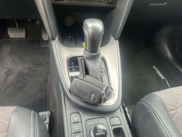 Car image 30