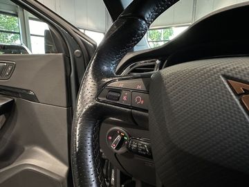 Car image 35