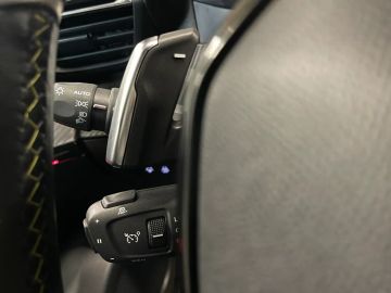 Car image 35