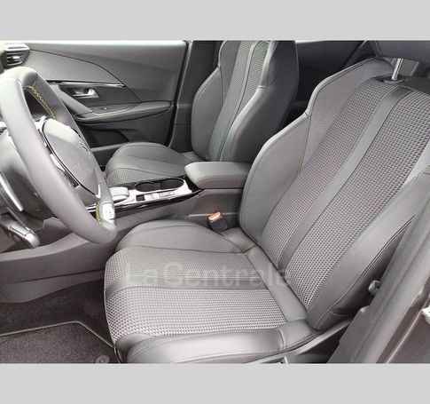 Peugeot 2008 PureTech 130 96 kW image number 19