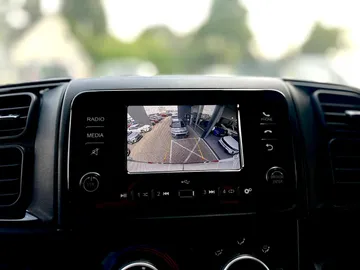 Car image 23