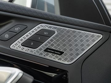 Car image 46