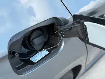 Car image 31
