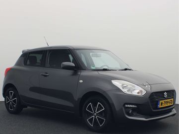 Car image 15