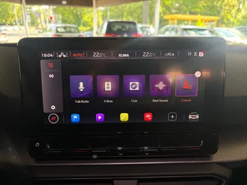 Car image 35