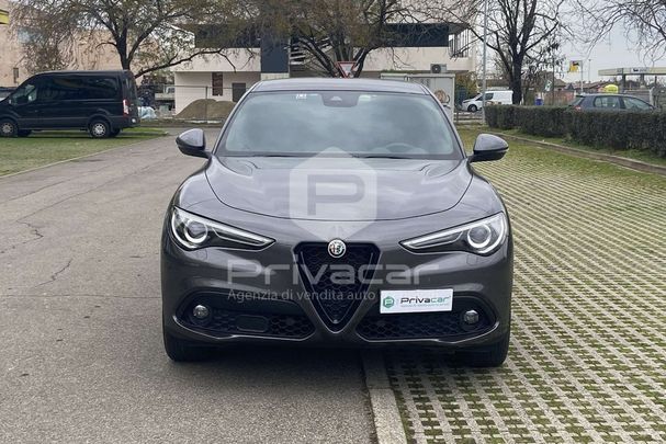 Alfa Romeo Stelvio 2.2 Diesel AT8 118 kW image number 3