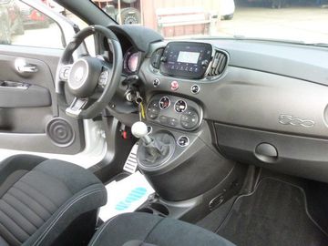 Car image 12