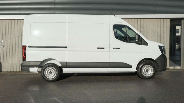 Renault Master L2H2 dCi 130 96 kW image number 2