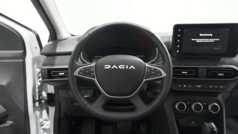 Car image 40