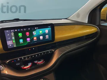 Car image 23