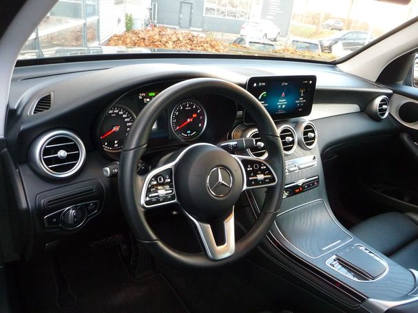 Mercedes-Benz GLC 300 e 4Matic 235 kW image number 8