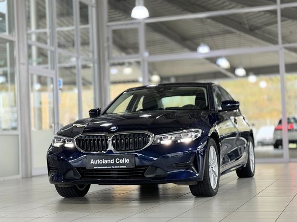 BMW 320 e M Sport 150 kW image number 1