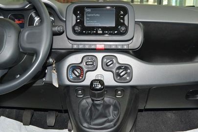 Car image 24