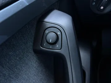 Car image 50