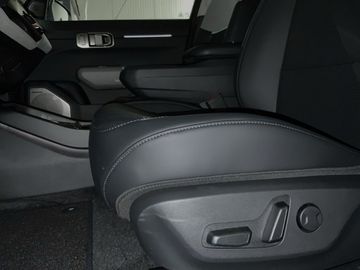 Car image 29