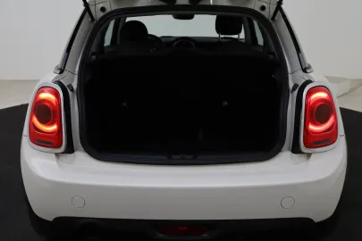 Car image 47
