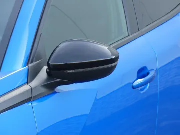 Car image 32