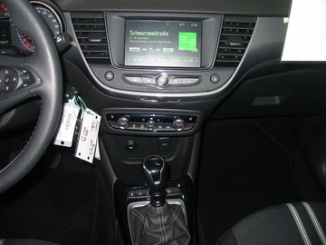 Car image 13