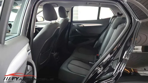 Car image 36