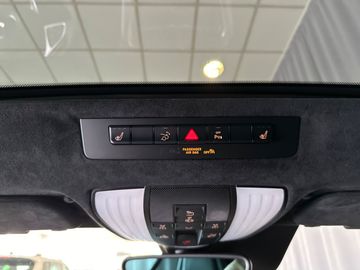 Car image 33