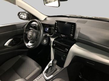 Car image 10