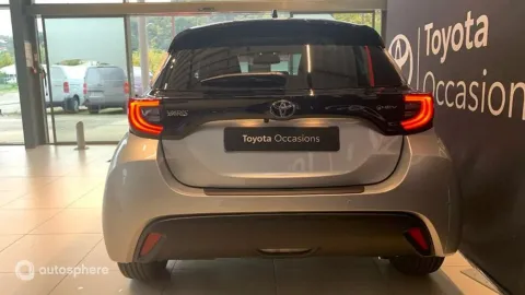 Car image 5