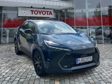 Car image 3