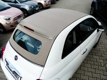 Car image 17