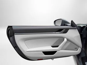 Car image 26