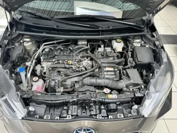 Car image 27
