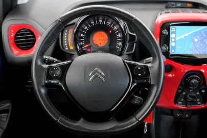Car image 31