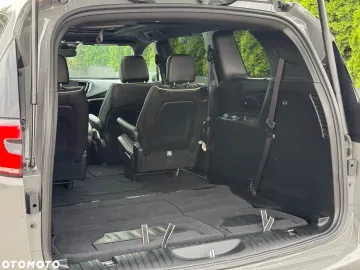 Car image 34