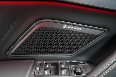 Car image 23
