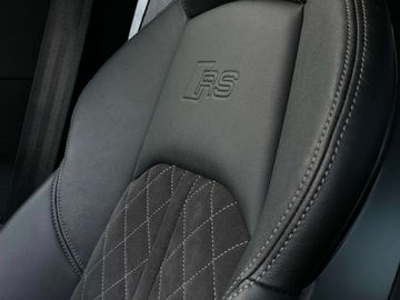 Car image 36