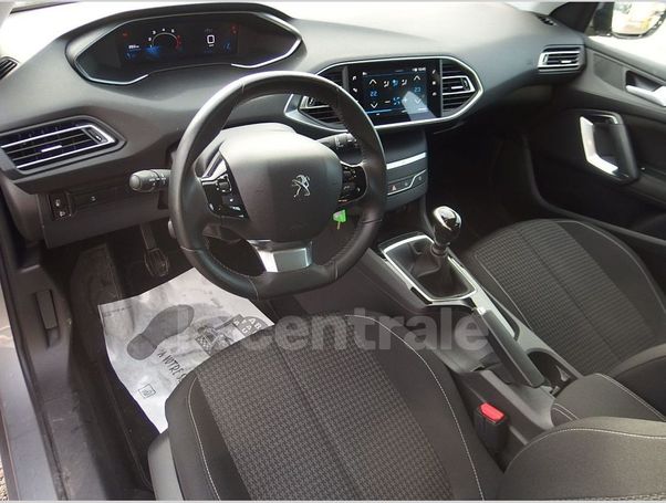 Peugeot 308 1.2 PureTech 130 Active 96 kW image number 8