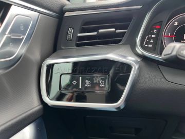 Car image 35