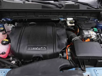 Car image 24