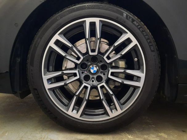 BMW 520d xDrive 145 kW image number 24