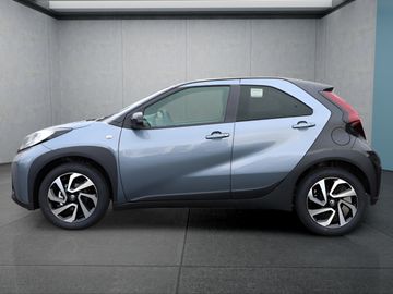 Car image 5