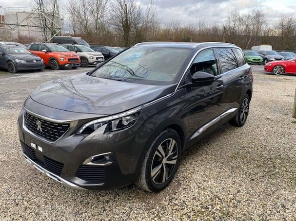 Peugeot 5008 BlueHDi 96 kW image number 1