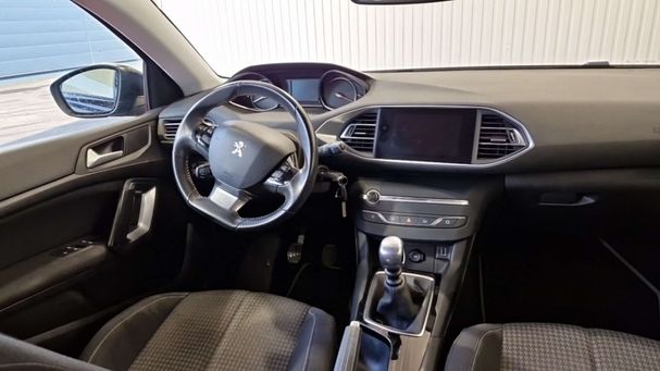 Peugeot 308 BlueHDi 130 Active 96 kW image number 11