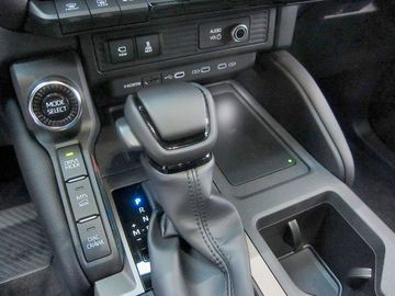 Car image 15