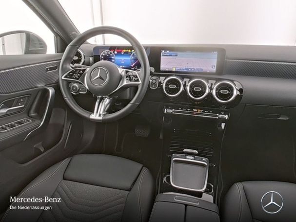 Mercedes-Benz A 180 100 kW image number 6