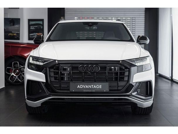 Audi Q8 55 TFSI S-line 250 kW image number 2