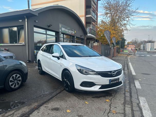 Opel Astra 1.2 Turbo Sports Tourer GS Line 107 kW image number 2