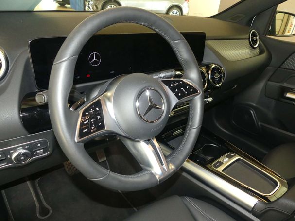 Mercedes-Benz B 180 100 kW image number 4