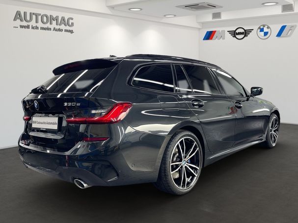 BMW 330e Touring M Sport xDrive 215 kW image number 3