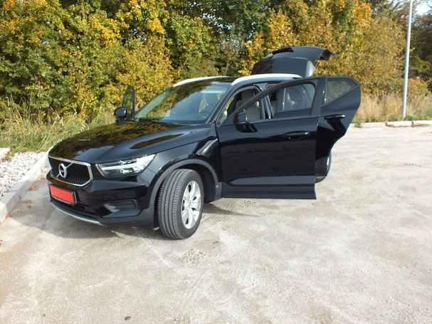 Volvo XC40 Momentum 115 kW image number 22