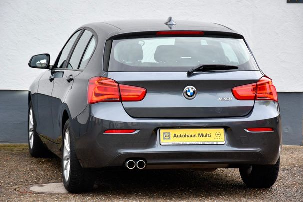 BMW 120i Advantage 135 kW image number 7