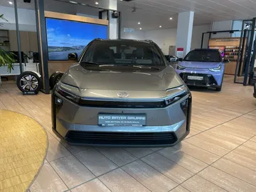 Car image 2